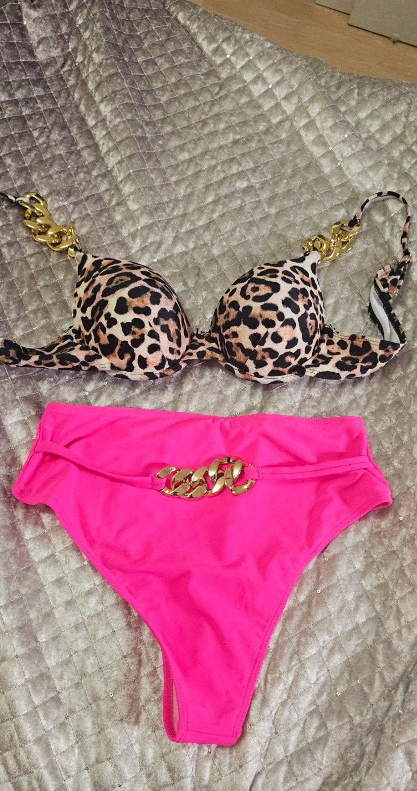 Shein Bikini Panterprint & Neon Roze met Gouden Details, Meerkleurig, Ophalen of Verzenden, Zo goed als nieuw, Bikini