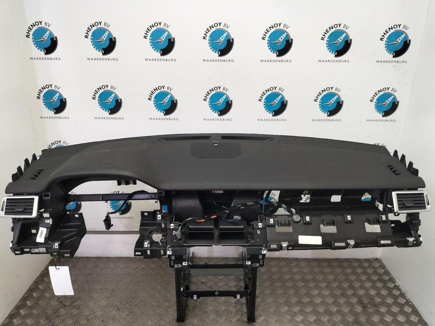 LANDROVER DISCOVERY SPORT L550 DASHBOARD COMPLEET  2015, Ophalen of Verzenden, Gebruikt, Stiba lid