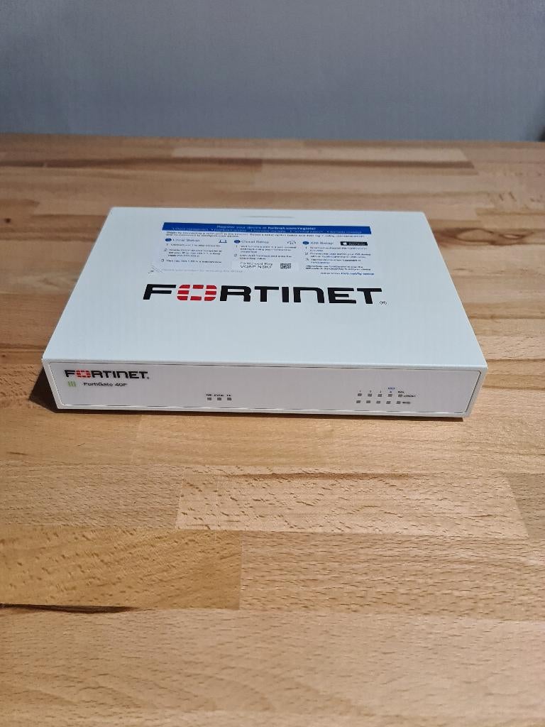 Fortinet FG-40F firewall, Computers en Software, Netwerk switches, Ophalen of Verzenden