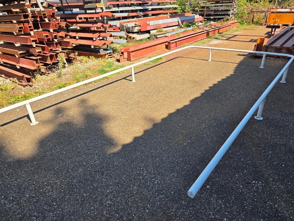 RAILING, STALEN LEUNING, verzinkt en wit, Doe-het-zelf en Verbouw, Metalen, Ophalen, Gebruikt, IJzer