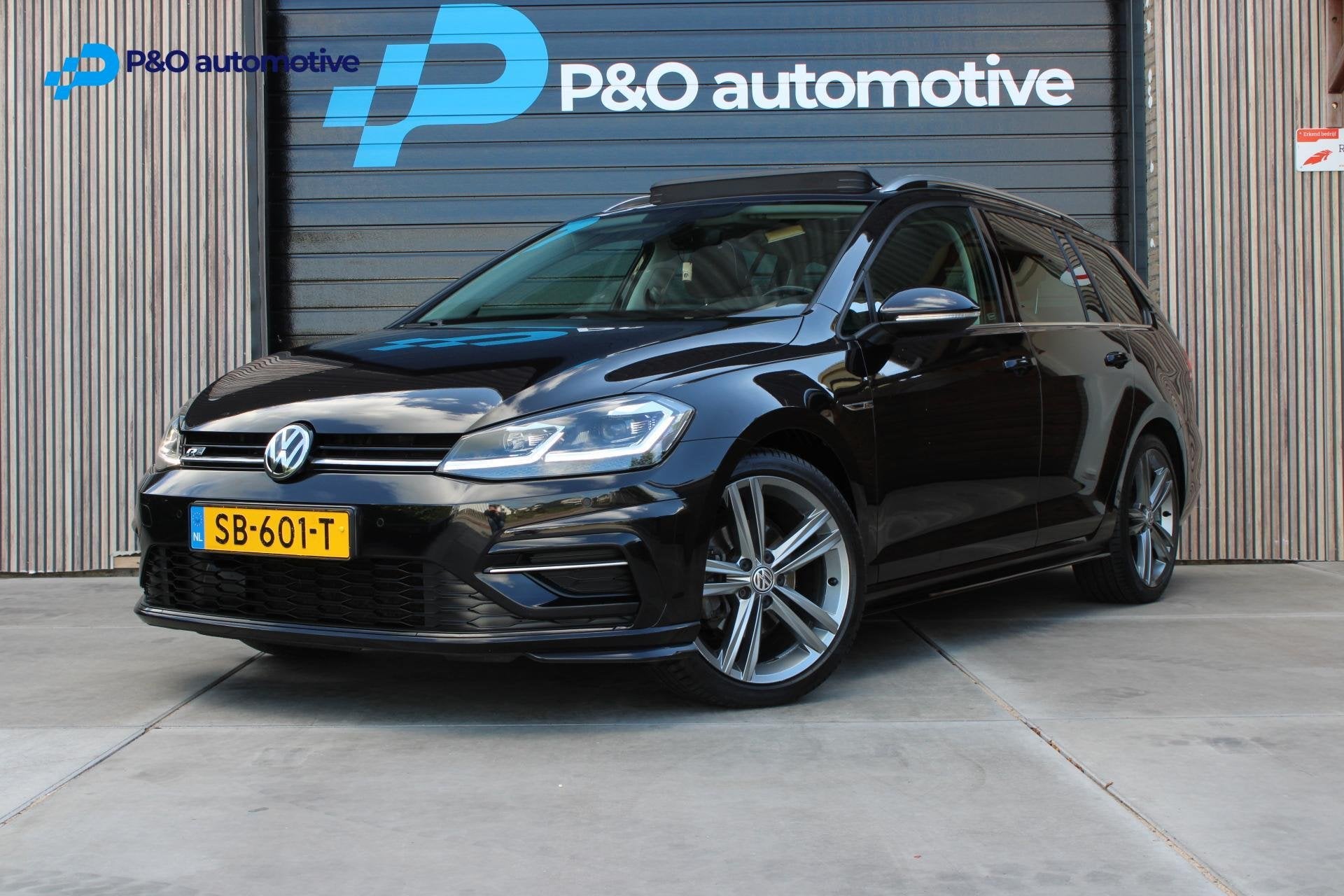 Volkswagen Golf Variant 1.0 TSI Highline Business R PANO, Gebruikt, Euro 6, Met garantie (alle), Alcantara