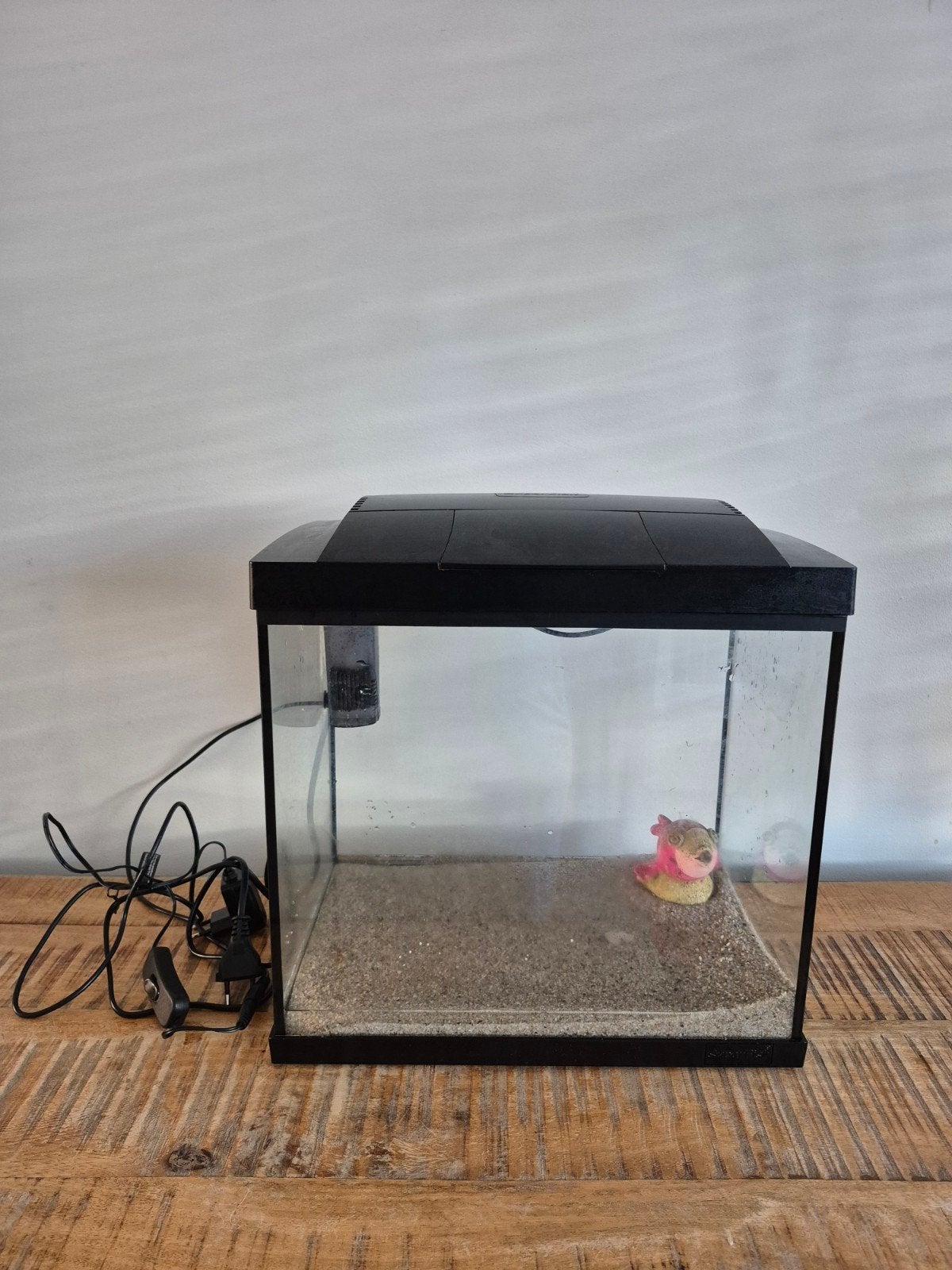 Aquarium met zand, vis ornament, pomp en warmteregelaar, Dieren en Toebehoren, Ophalen, Zo goed als nieuw, Leeg aquarium