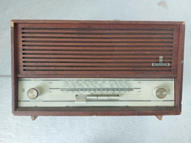 Grundig RF102 Radio - Opknapper, Ophalen, Niet werkend, Transistorradio
