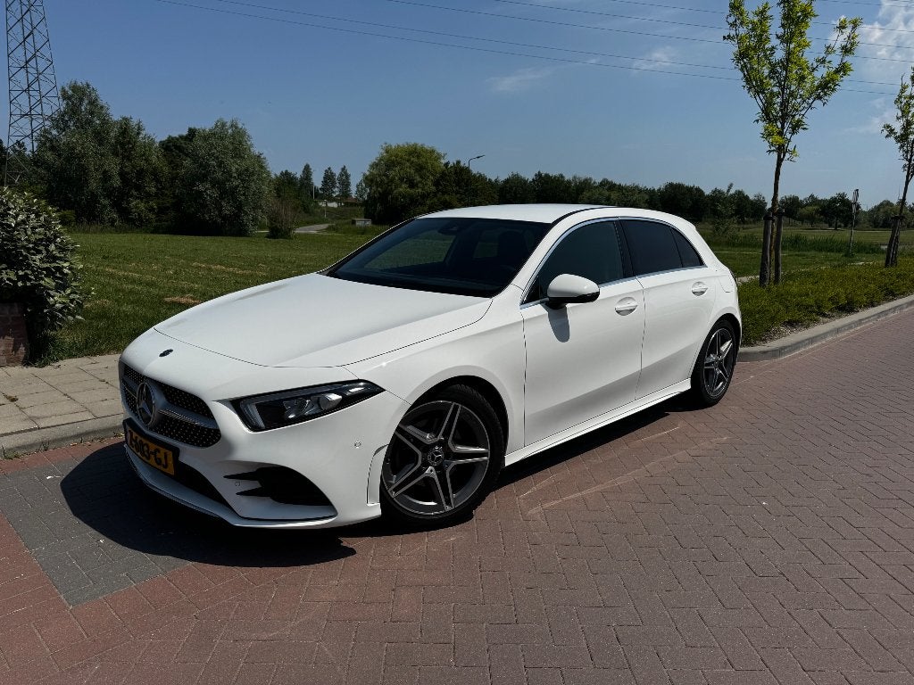Mercedes-Benz A-Klasse A 180 136pk 2019 Wit, Auto's, Voorwielaandrijving, 136 pk, Zwart, 4 cilinders