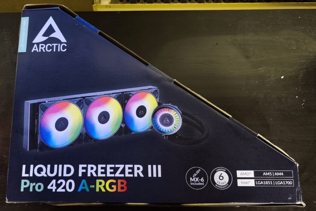 ARCTIC Liquid Freezer III Pro 420 A-RGB CPU Water koeler, Computers en Software, Computerkoelers, Ophalen of Verzenden, Zo goed als nieuw