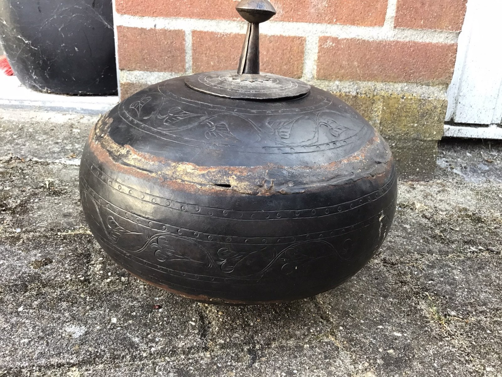 Metalen oosterse ronde pot met deksel.marokaanse ijzeren pot, Antiek en Kunst, Ophalen of Verzenden