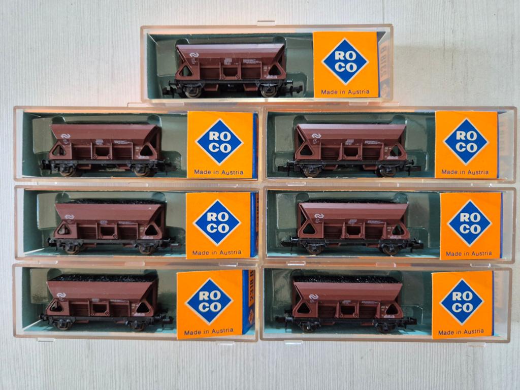7 Mooie Roco N-spoor NS zelfloswagons 2318B