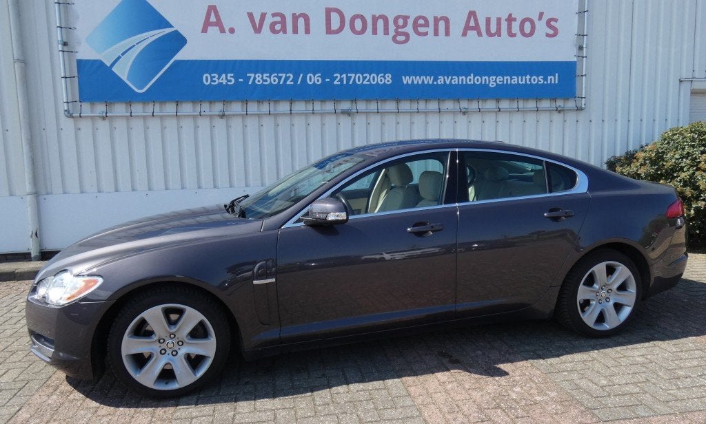 Jaguar XF 4.2 V8 PREMIUM LUXURY,Leer,Navi,Camera,APK 27-1-27, Auto's, Jaguar, Automaat, Gebruikt, 8 cilinders, 1850 kg