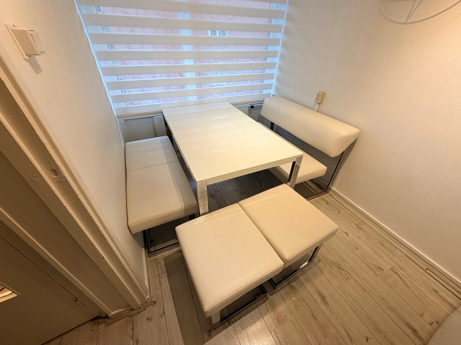 Compacte eethoek met banken en tafel, Huis en Inrichting, Tafels | Eettafels, Zo goed als nieuw, 50 tot 100 cm, 100 tot 150 cm