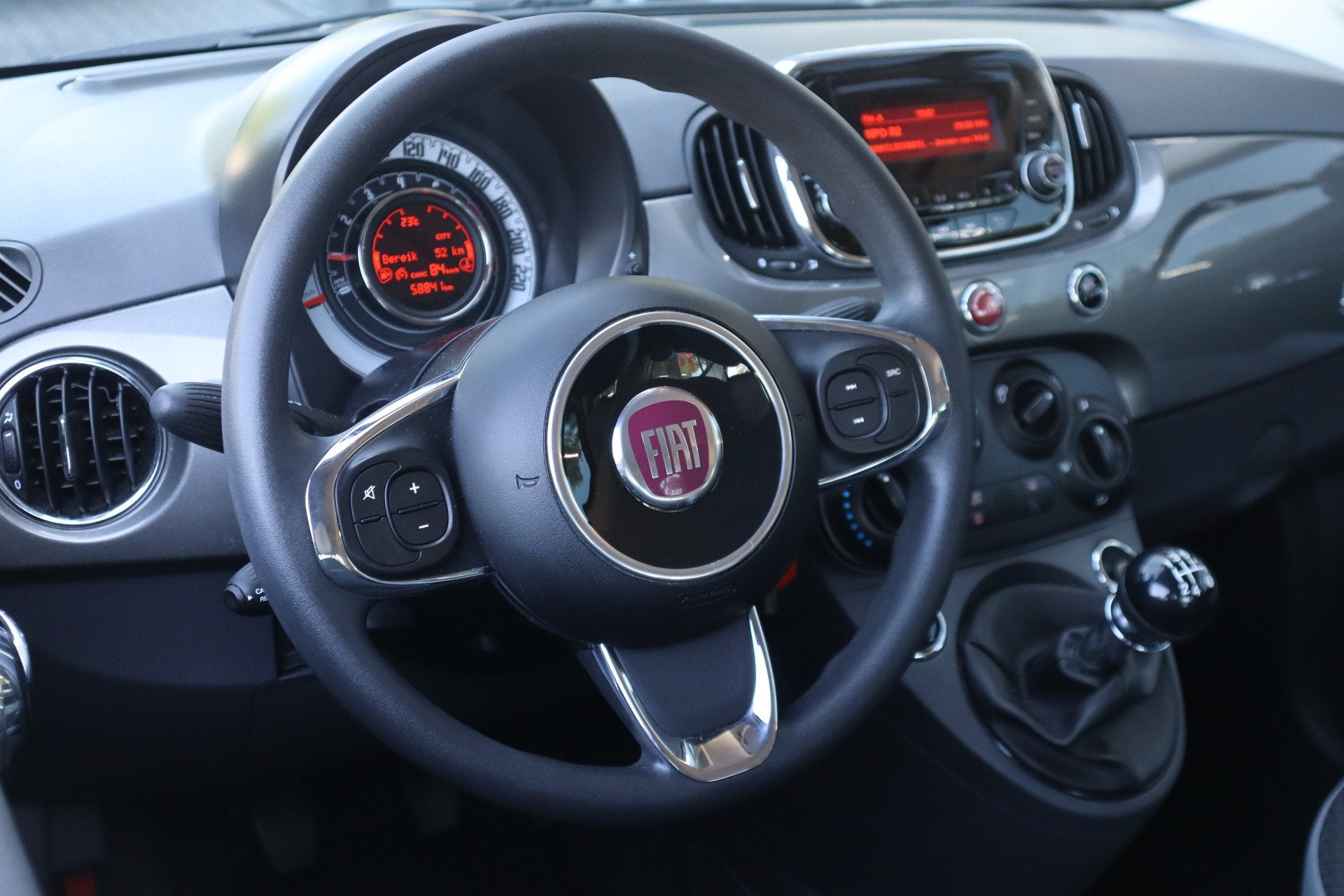Fiat 500 1.0 TwinAir Pop | Cruise control | Airco | Lichtmet, Voorwielaandrijving, Stof, Gebruikt, Euro 6