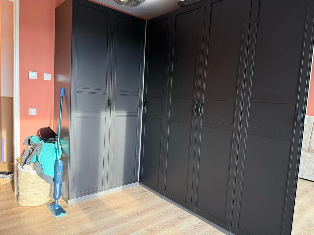 Ikea Pax kast - Zwart/donkergrijs, ruime opbergmogelijkheden, 200 cm of meer, Ophalen of Verzenden, Zo goed als nieuw, Overige houtsoorten