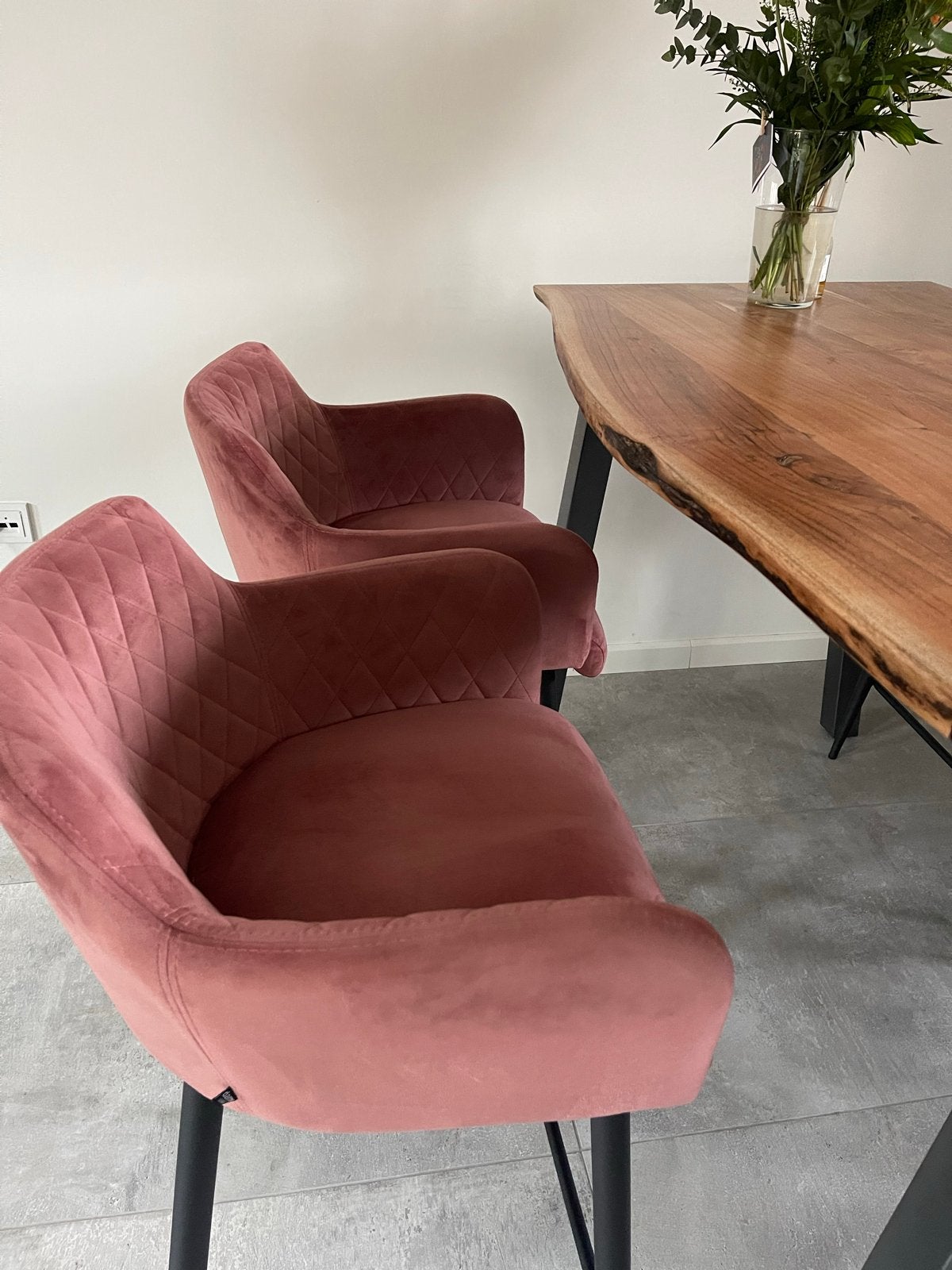 Eettafel met 4 stoelen - Massief hout en fluweel, Huis en Inrichting, Tafels | Eettafels, Ophalen, Gebruikt, 100 tot 150 cm, 50 tot 100 cm