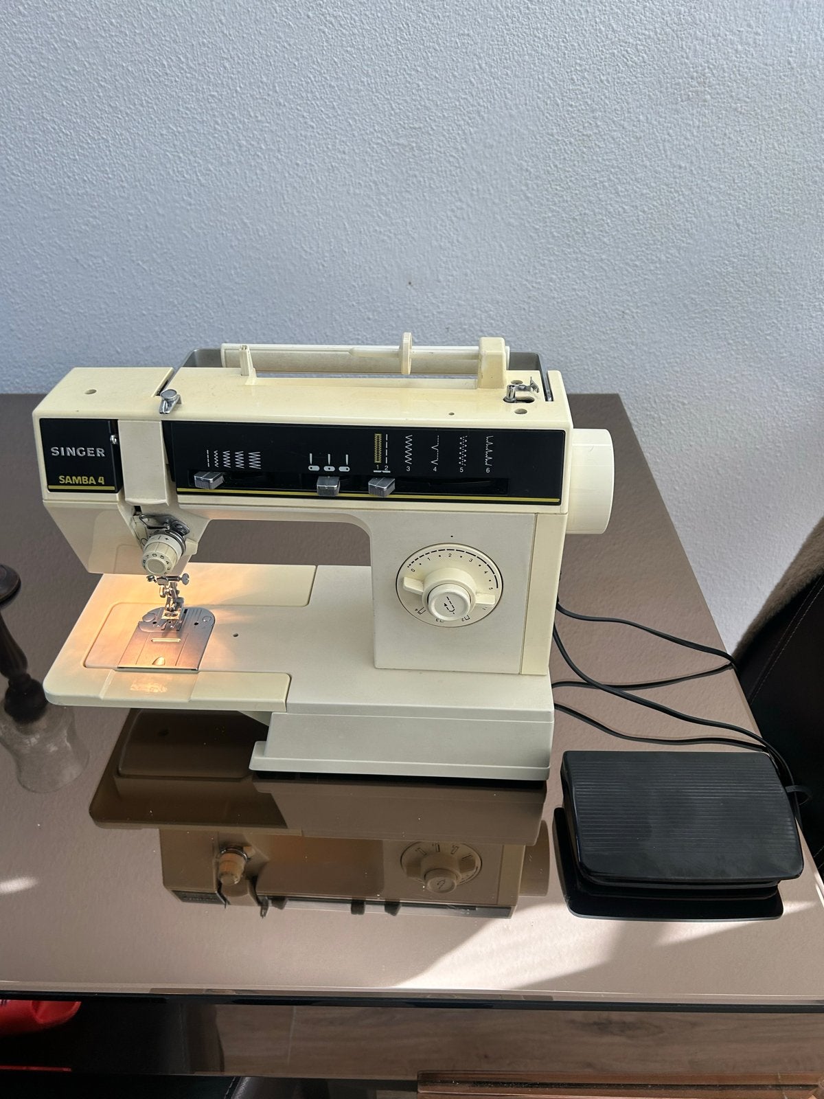 SINGER Samba 4 Naaimachine - Vintage Model, Ophalen of Verzenden, Gebruikt, Naaimachine, Singer