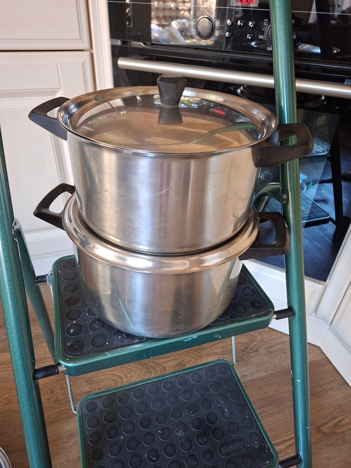 RVS Kookpannen met Deksel - Set van 2, Huis en Inrichting, Keuken | Potten en Pannen, Gebruikt, Ophalen of Verzenden, Rvs, Kookpan