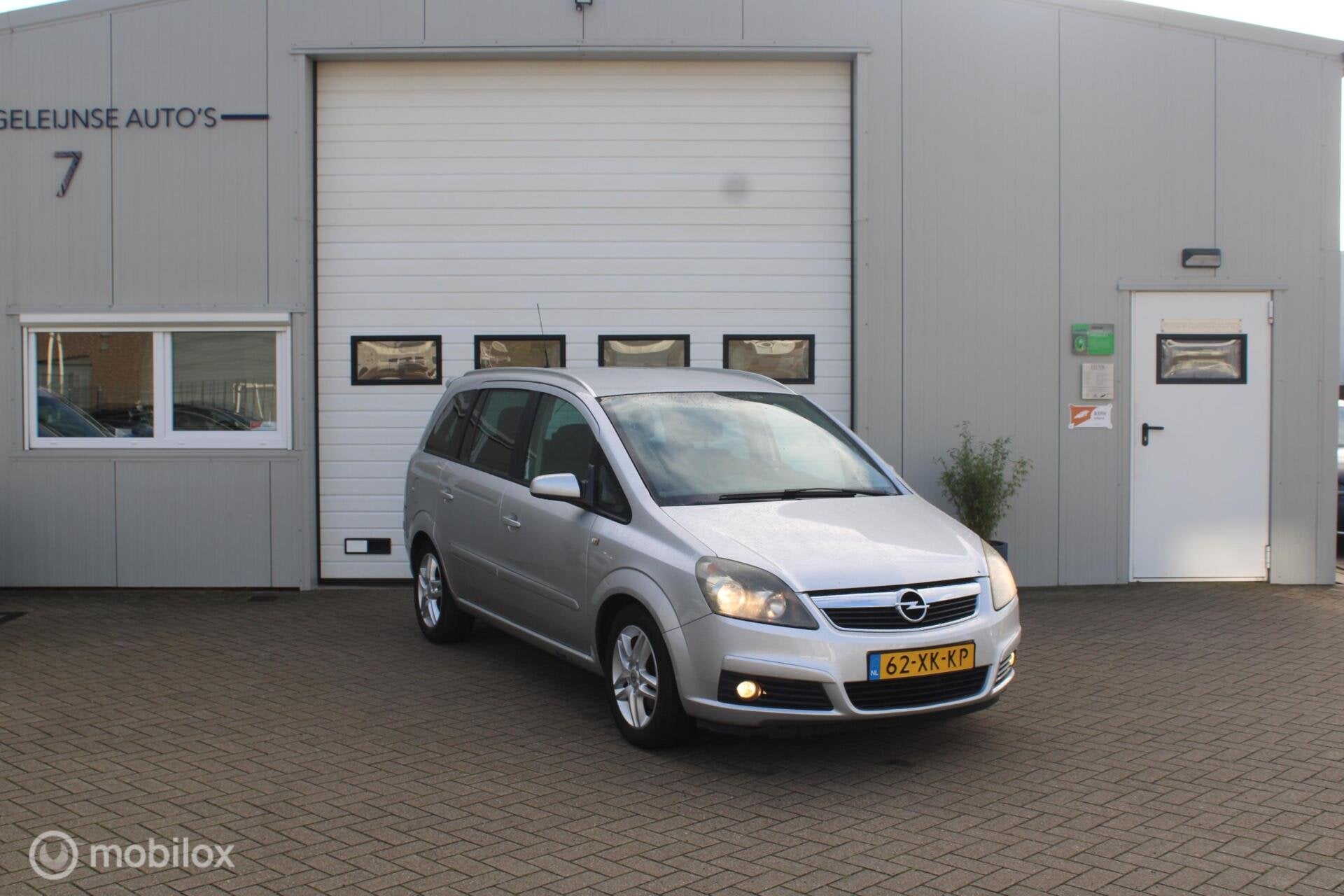 Opel Zafira 1.8 Temptation/NAP/Airco/7 persoons/APK, Stof, Gebruikt, 4 cilinders, Origineel Nederlands