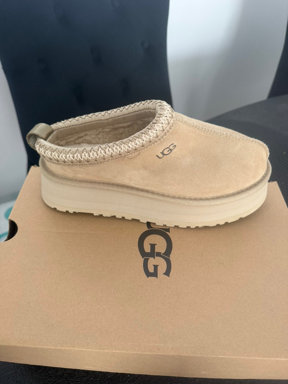 Ugg tazz nieuw, Kleding | Dames, Ophalen of Verzenden, Zo goed als nieuw