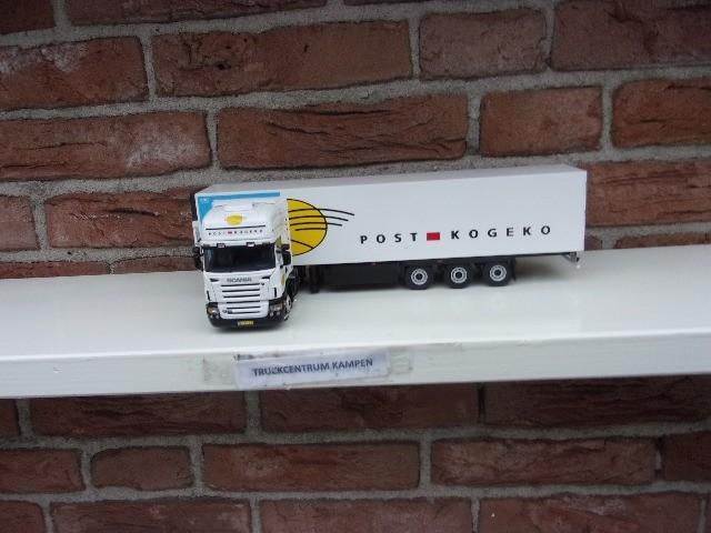 WSI  Scania  Topline  6 x 2  van  Post  Kogeko., Hobby en Vrije tijd, Modelauto's | 1:50, Ophalen of Verzenden, Nieuw, Bus of Vrachtwagen