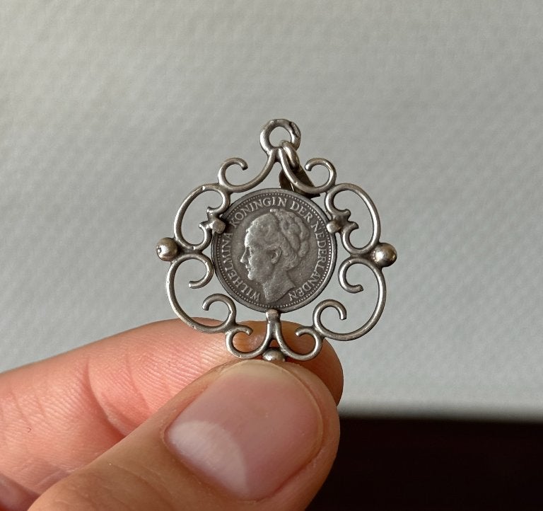 Zilveren 10 Cent 1941 Wilhelmina Munt in Rijkelijke Hanger, Zilver, Ophalen of Verzenden, 10 cent, Koningin Wilhelmina
