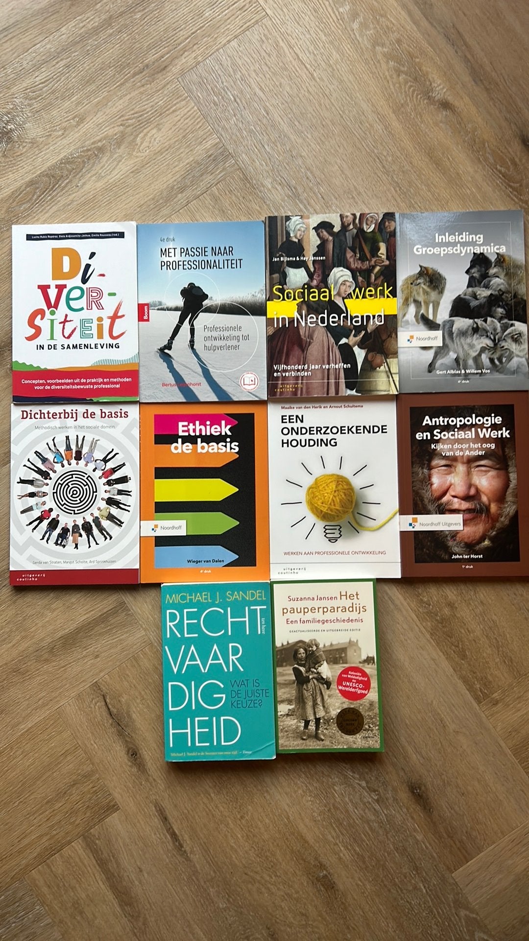 Boeken Social Work - LEERJAAR 1, Boeken, Ophalen, Zo goed als nieuw, Overige niveaus, Overige vakken