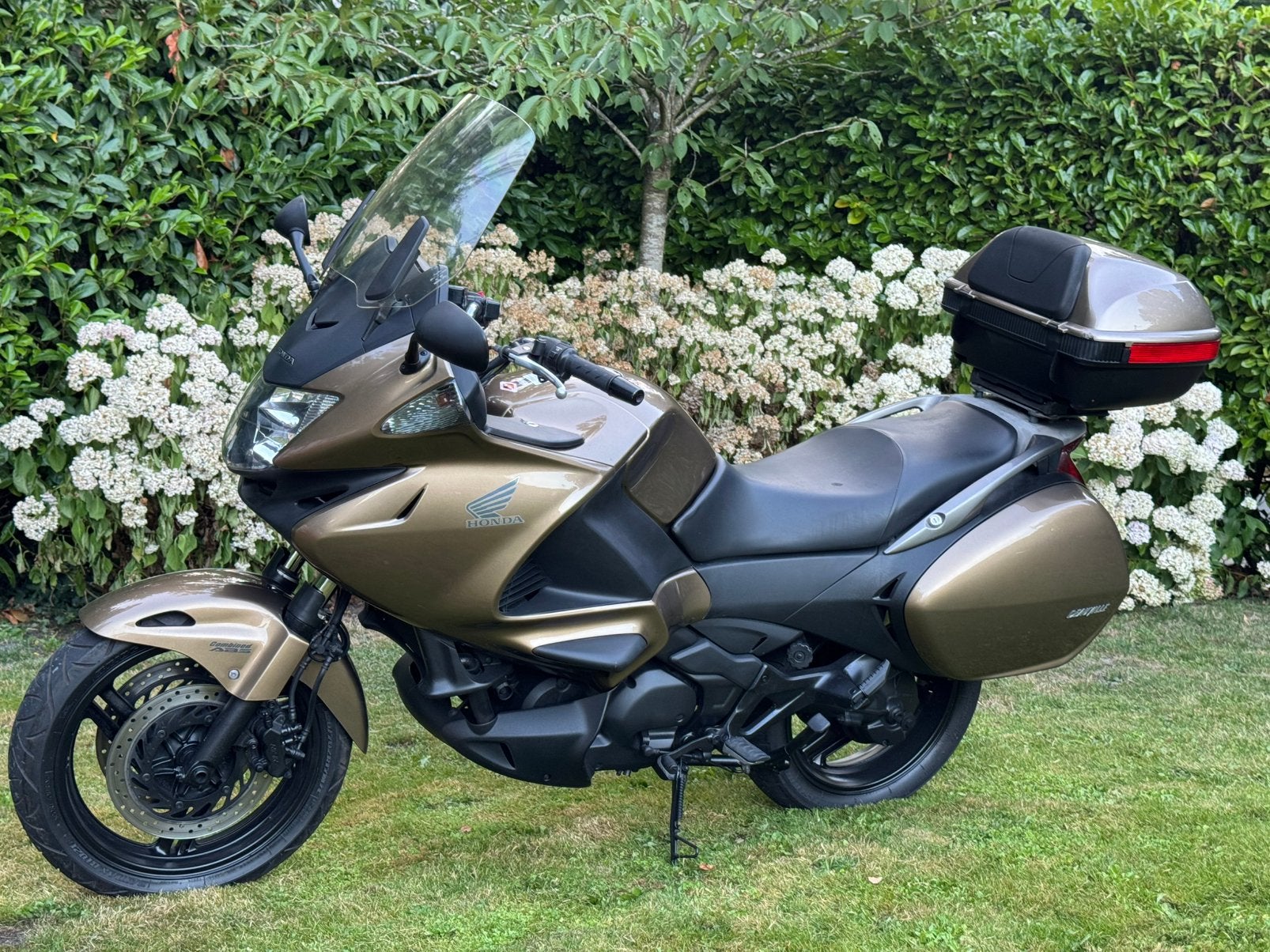 Honda  Deauville., Bedrijf, Toermotor