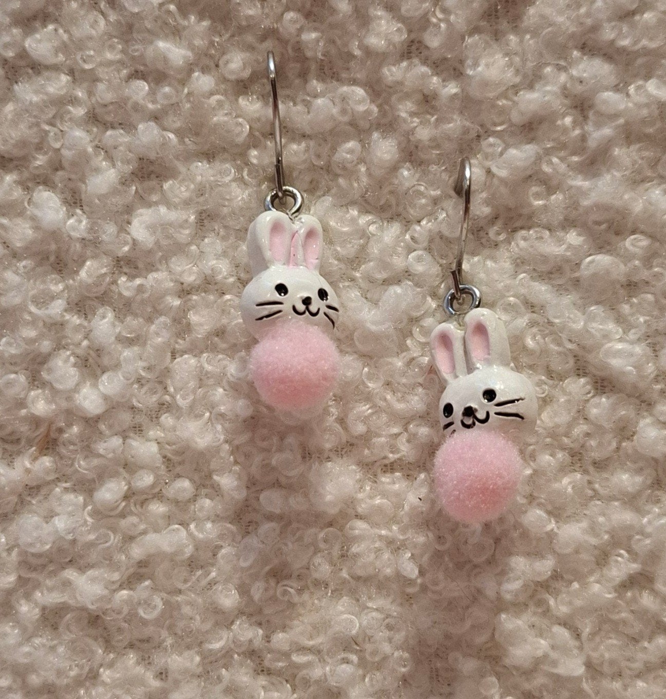 Leuke Hema konijnen oorbellen - Zo goed als nieuw!, Sieraden, Tassen en Uiterlijk, Ophalen, Hangers, Overige kleuren, Nieuw