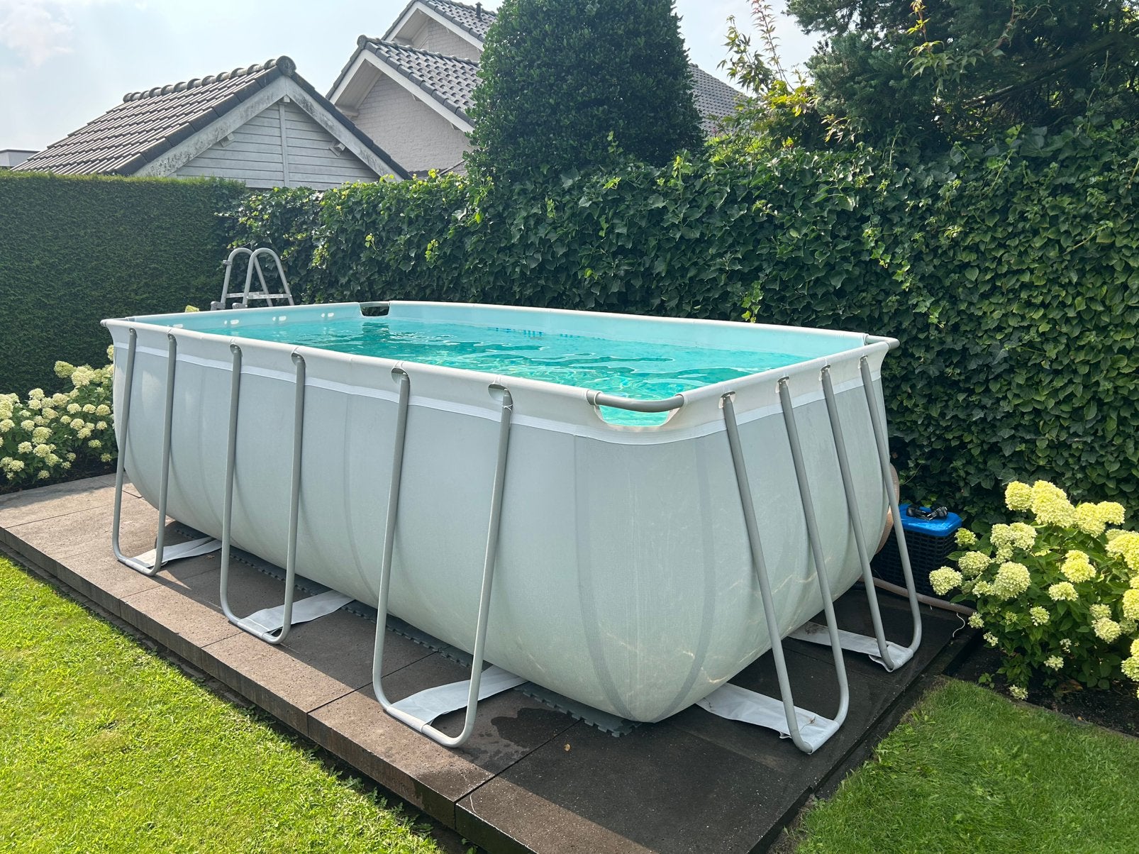 Bestway Zwembad inclusief trap HS35 duratech warmtepomp, Tuin en Terras, Gebruikt, 200 tot 300 cm, Rechthoekig, Ophalen