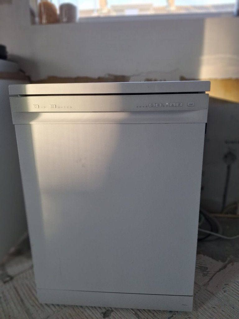 Lagan vaatwasser, Witgoed en Apparatuur, Vaatwasmachines, Ophalen, Gebruikt, Vrijstaand, Minder dan 85 cm
