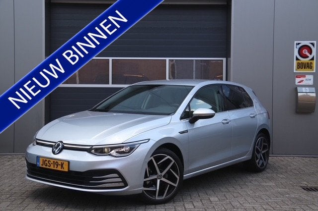 Volkswagen Golf 1.5 eTSI R-Line Business+, Stoel & Stuurverw, 4 cilinders, 150 pk, Bedrijf, Grijs