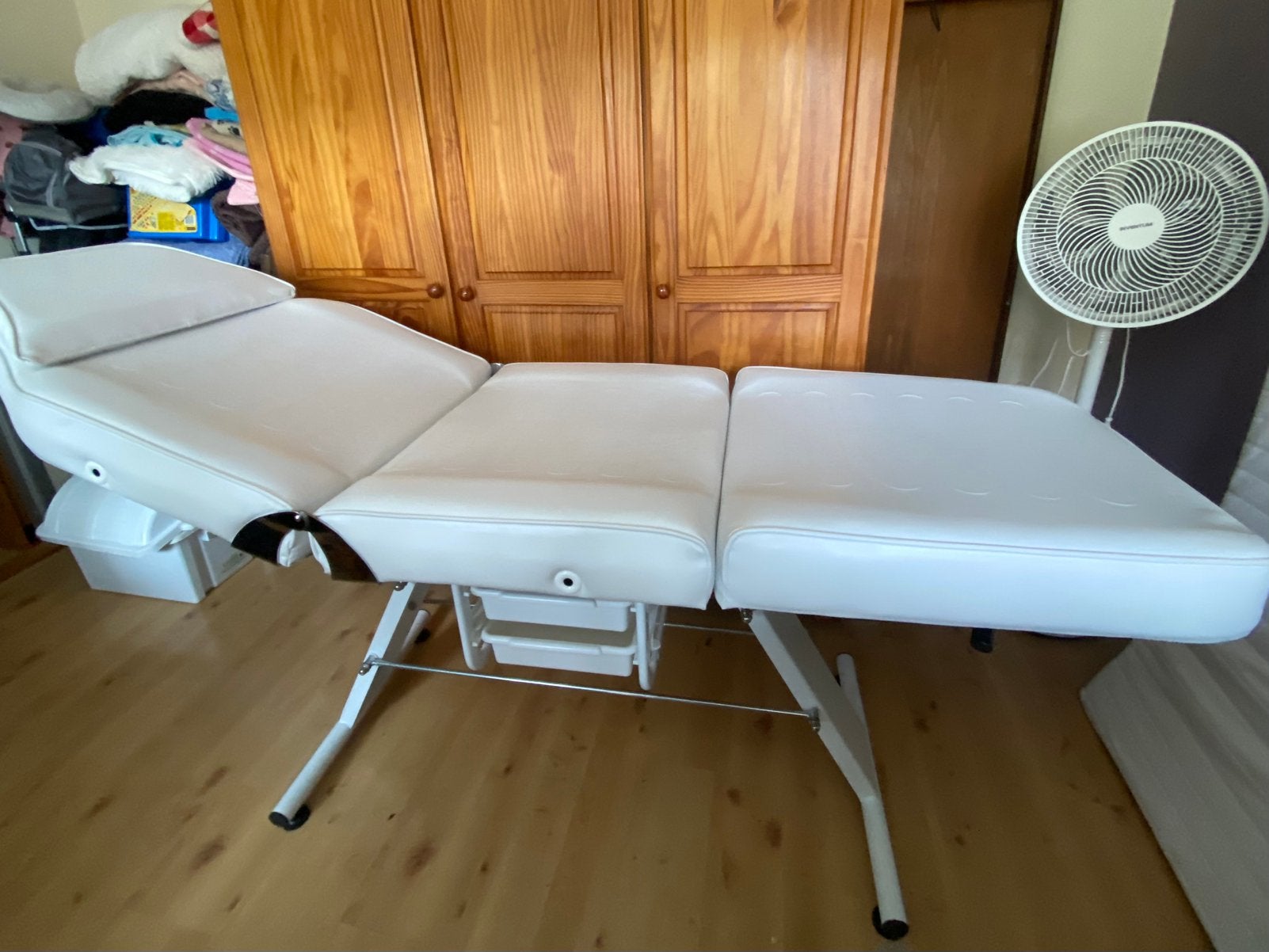 Behandeltafel in hoogte verstelbaar, hoofdsteun en beensteun, Ophalen, Zo goed als nieuw, Massagetafel