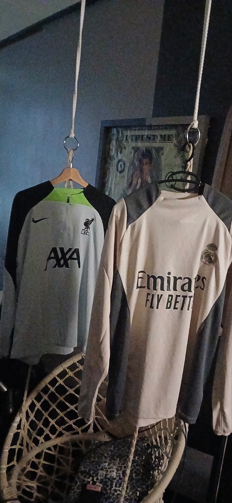 Liverpool Shirt maat L & Real Madrid maat M, Ophalen of Verzenden, Nieuw, Buitenlandse clubs, Shirt