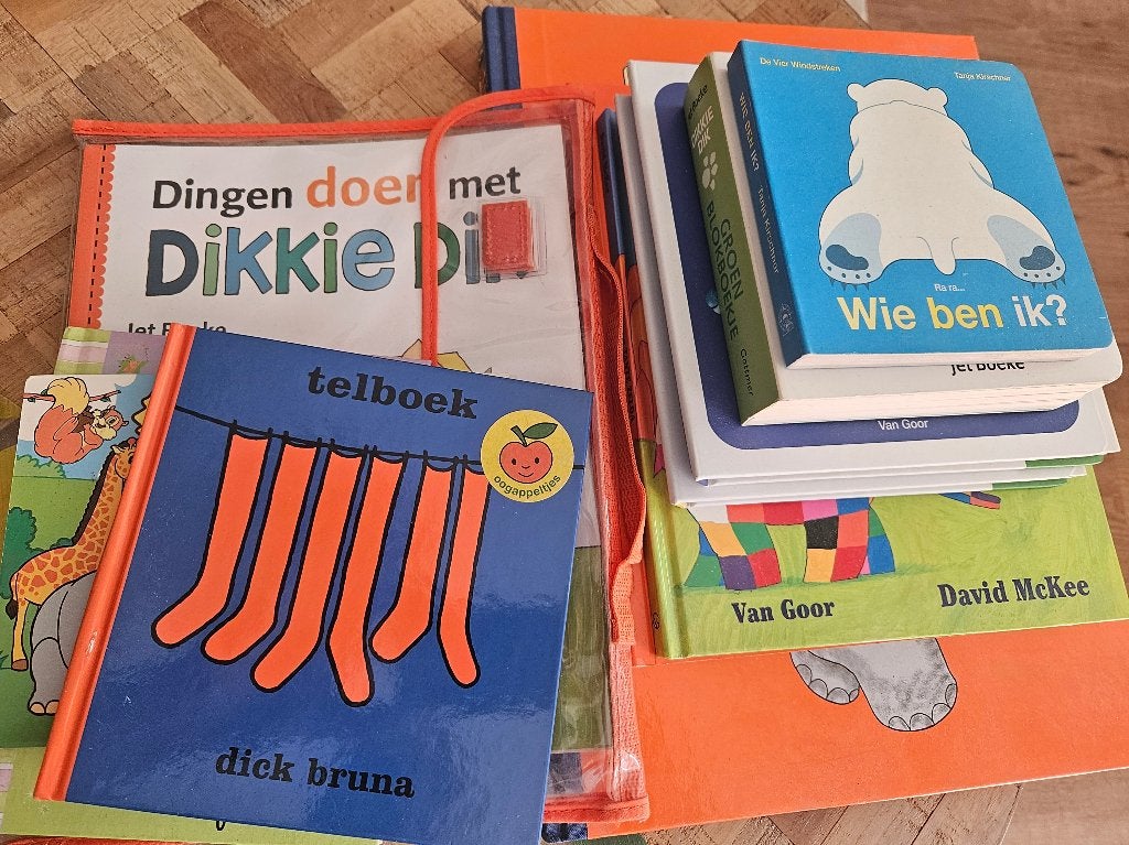 Stapel kinderboeken,ook los te koop, Uitklapboek, Fictie algemeen, Jongen of Meisje, Diverse auteurs