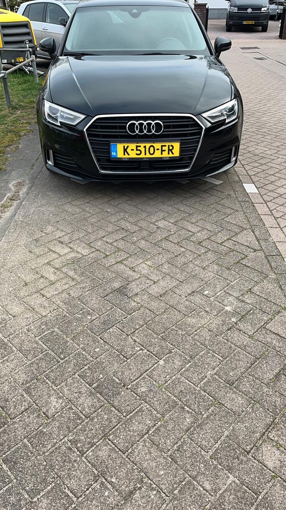 Audi A3 2.0 TDI 110KW/150PK SB S-tr6 2017 Zwart, Auto's, Stof, 4 cilinders, Zwart, 140 €/maand
