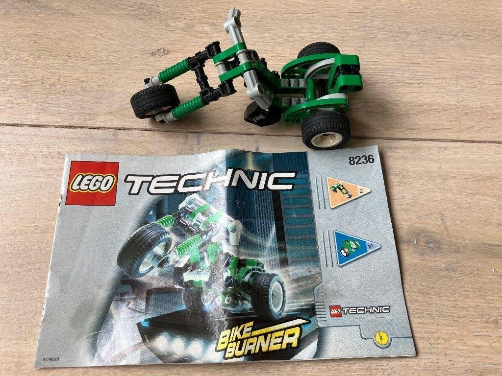 Lego Technic 8236 Bike Burner met instructieboekje, Gebruikt, Lego, Inclusief instructies, Ophalen of Verzenden
