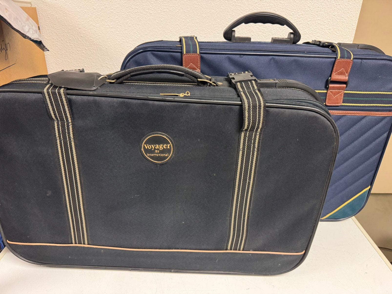 2 koffers, Ophalen, Gebruikt, Overige materialen