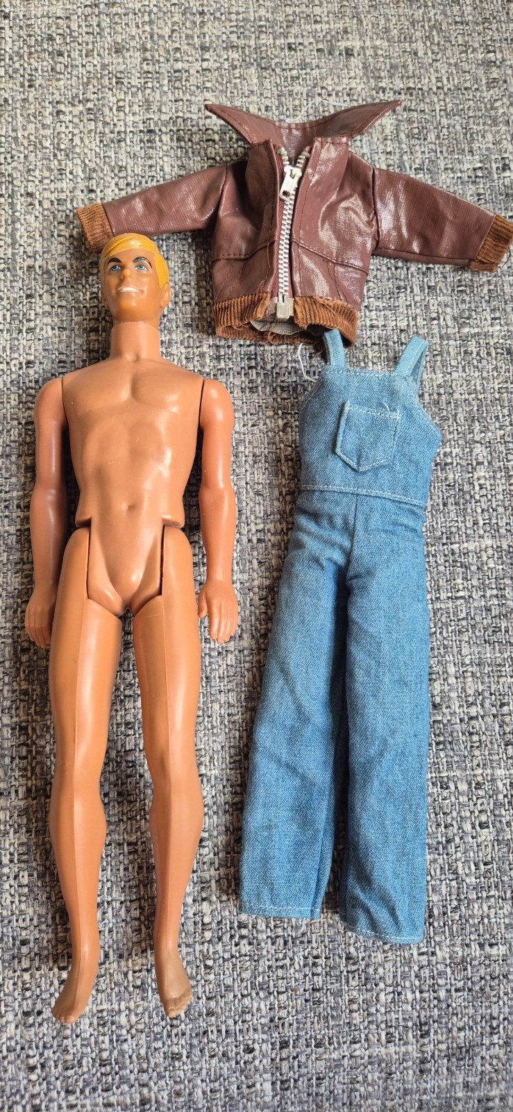 Vintage Mattel Ken pop 1968 met kleding en bewegende benen, Kinderen en Baby's, Ophalen of Verzenden, Gebruikt, Overige typen