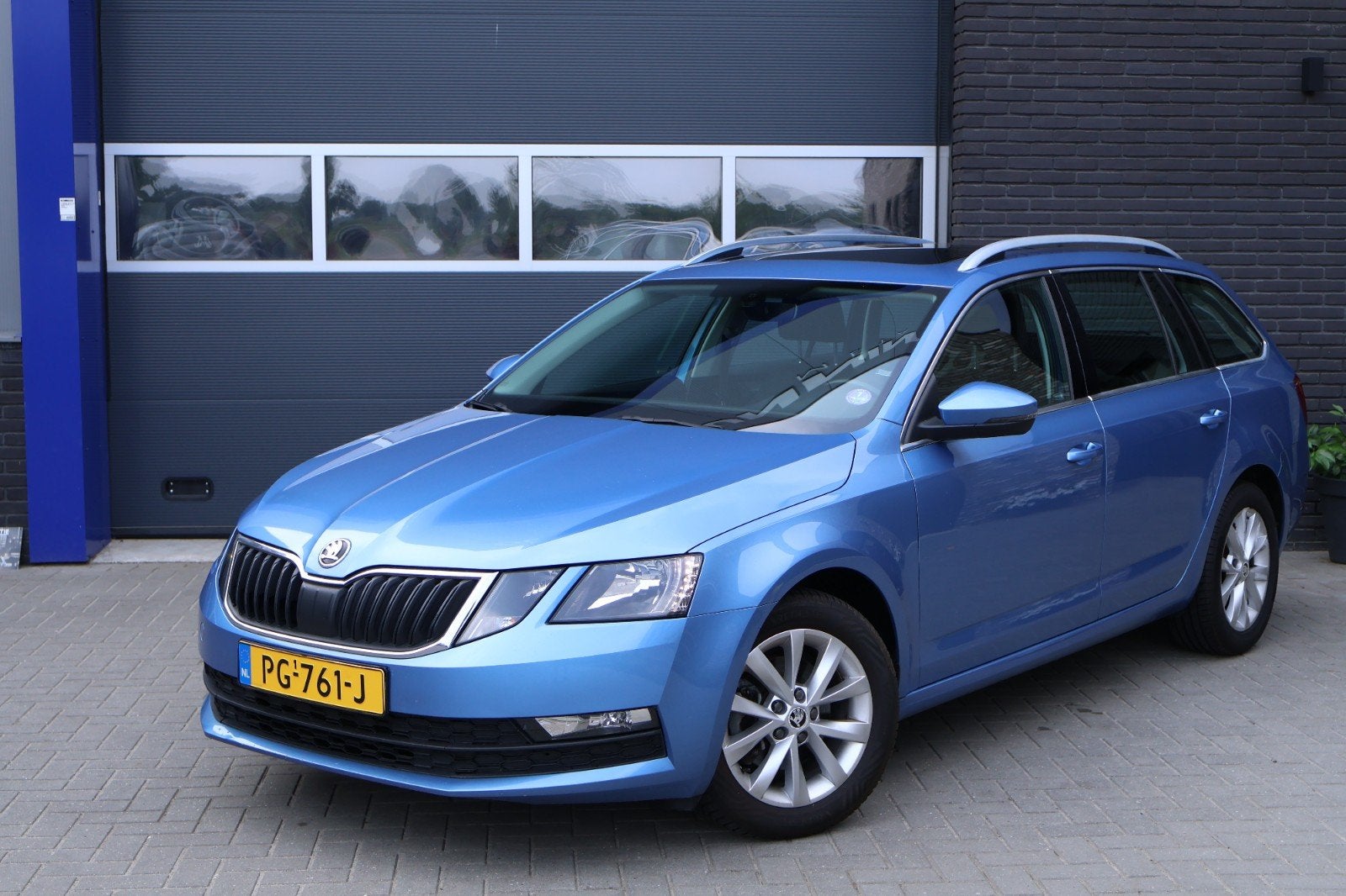 Skoda Octavia 1.0 TSI 85KW Combi 2017 Blauw, Auto's, Stof, Navigatiesysteem, Blauw, 620 kg