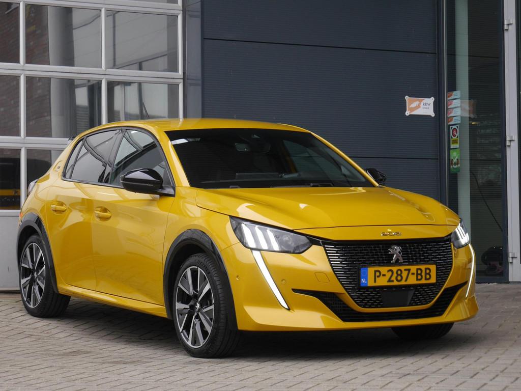 Peugeot 208 1.2 PureTech GT | Lage km.stand | Keyless start, 101 pk, Gebruikt, 49 €/maand, 19 km/l