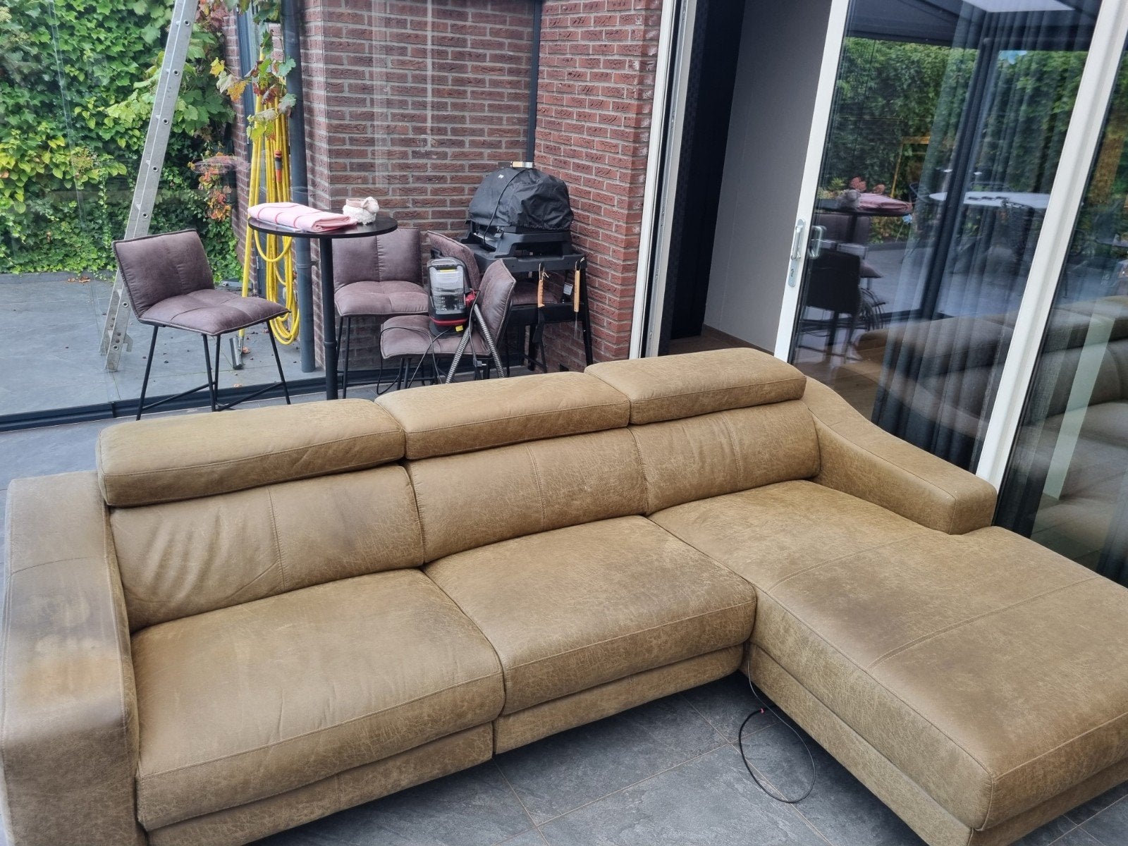 Comfortabele Hoekbank met Relaxfunctie - Gebruikt, Huis en Inrichting, Ophalen, Modern, Comfortabel, Gebruikt, Minder dan 75 cm