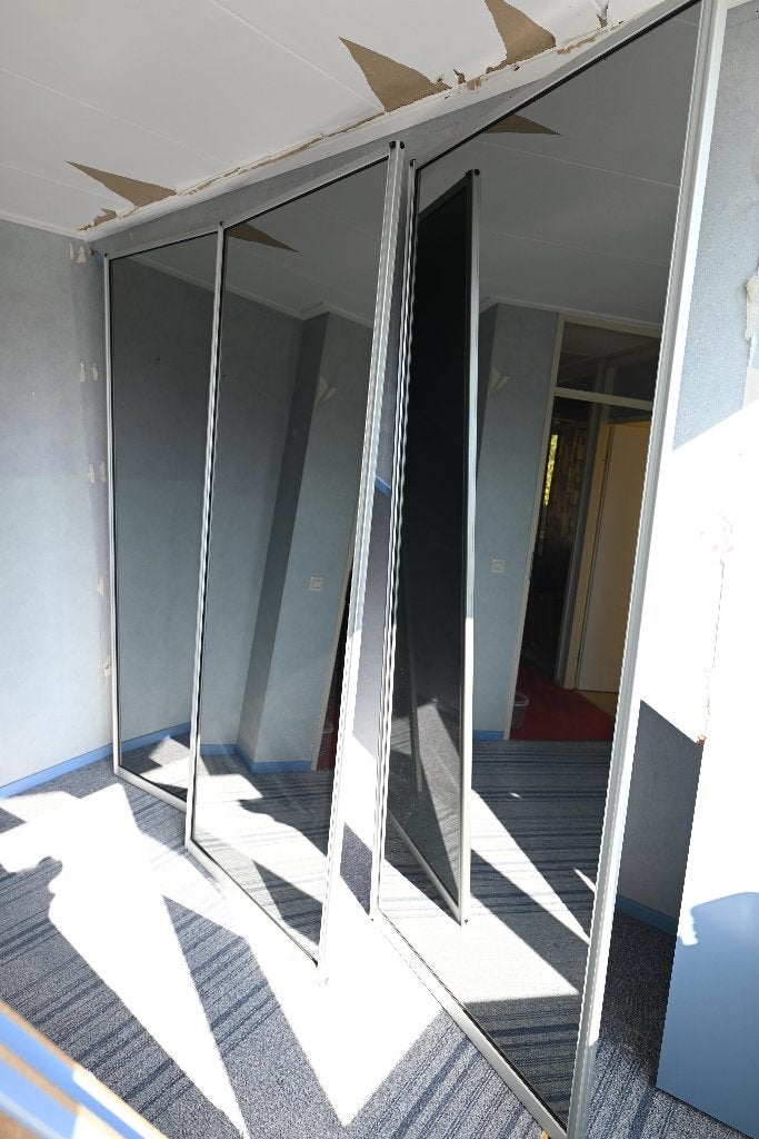 Spiegelende schuifdeuren, Ophalen, 200 cm of meer, 50 tot 100 cm, Minder dan 25 cm