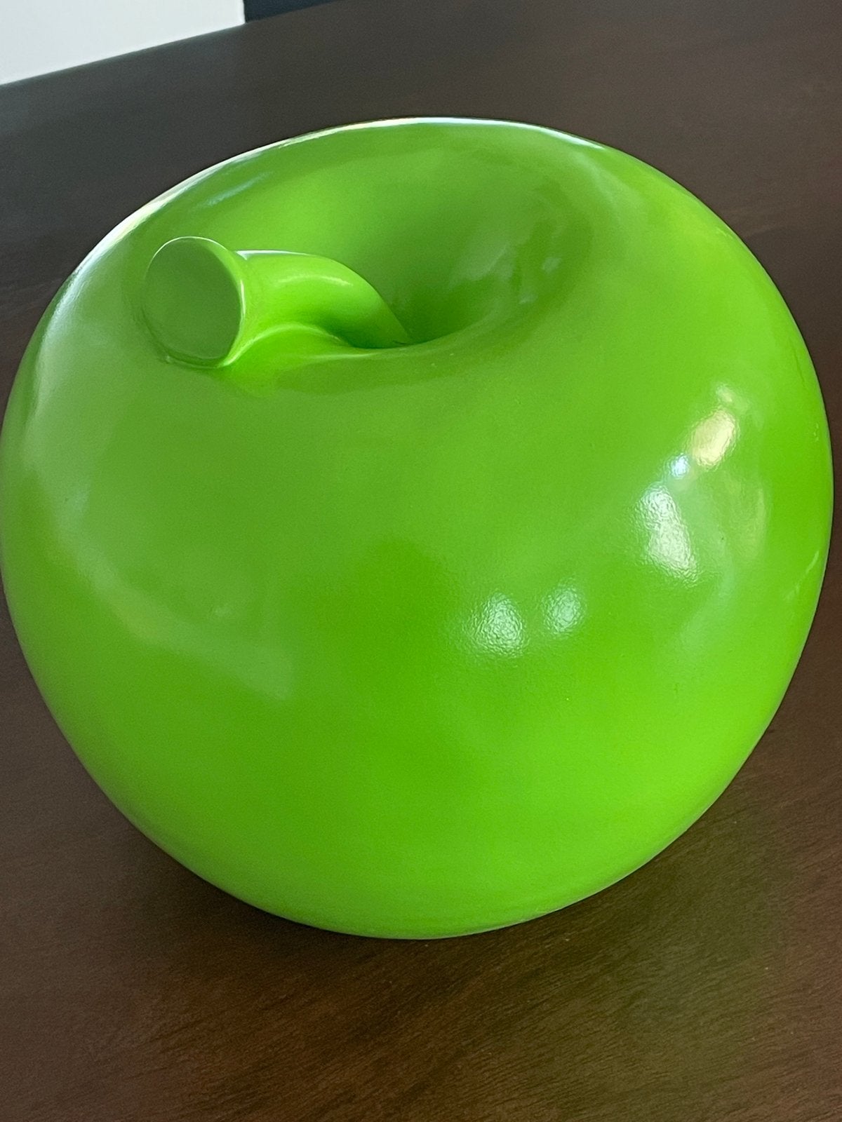 Decoratieve appel groen - modern design, Huis en Inrichting, Woonaccessoires | Overige, Zo goed als nieuw, Steen/keramiek, Groen