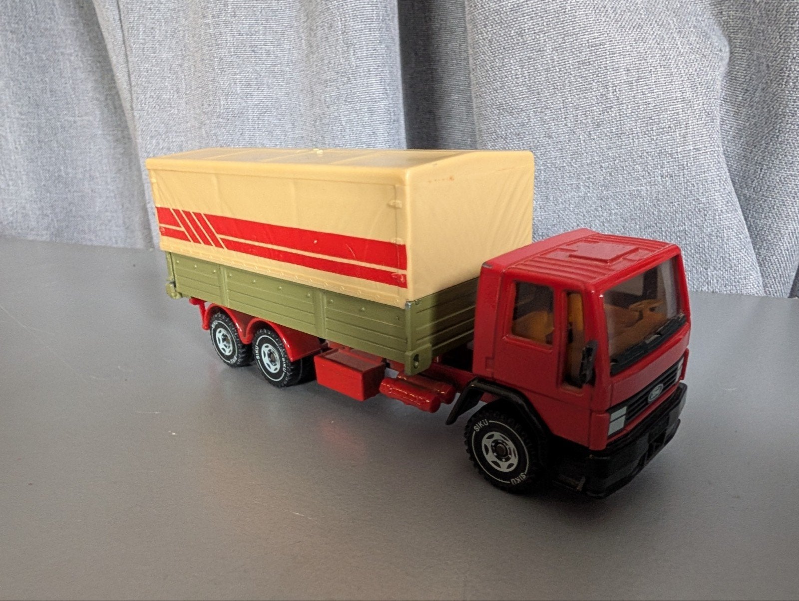 Vintage Siku Ford Cargo Vrachtwagen met Huif, Ophalen of Verzenden, Gebruikt