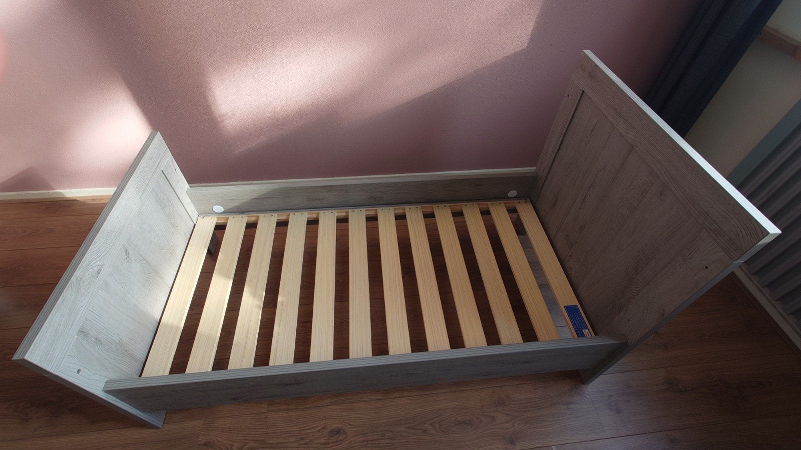 Meegroeibed te koop. Per direct beschikbaar., Kinderen en Baby's, 70 tot 85 cm, 140 tot 160 cm, Zo goed als nieuw, Ophalen