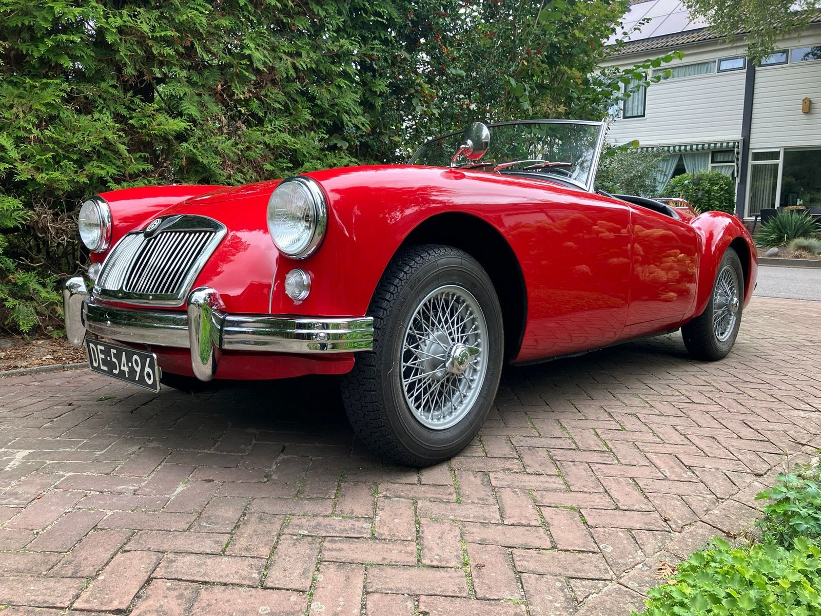 MGA cabriolet, Achterwielaandrijving, Zwart, Cabriolet, Handgeschakeld