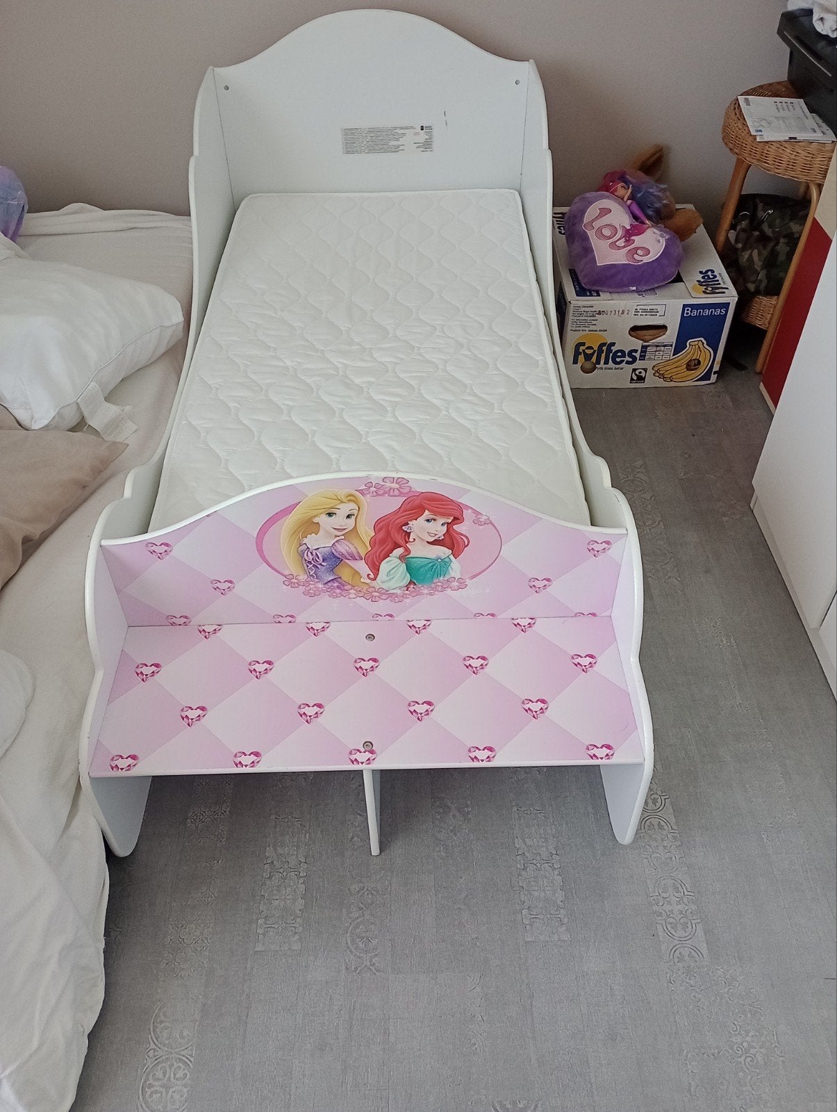 Te koop een prinsessenbed., Ophalen, 140 tot 160 cm, 70 tot 85 cm, Lattenbodem