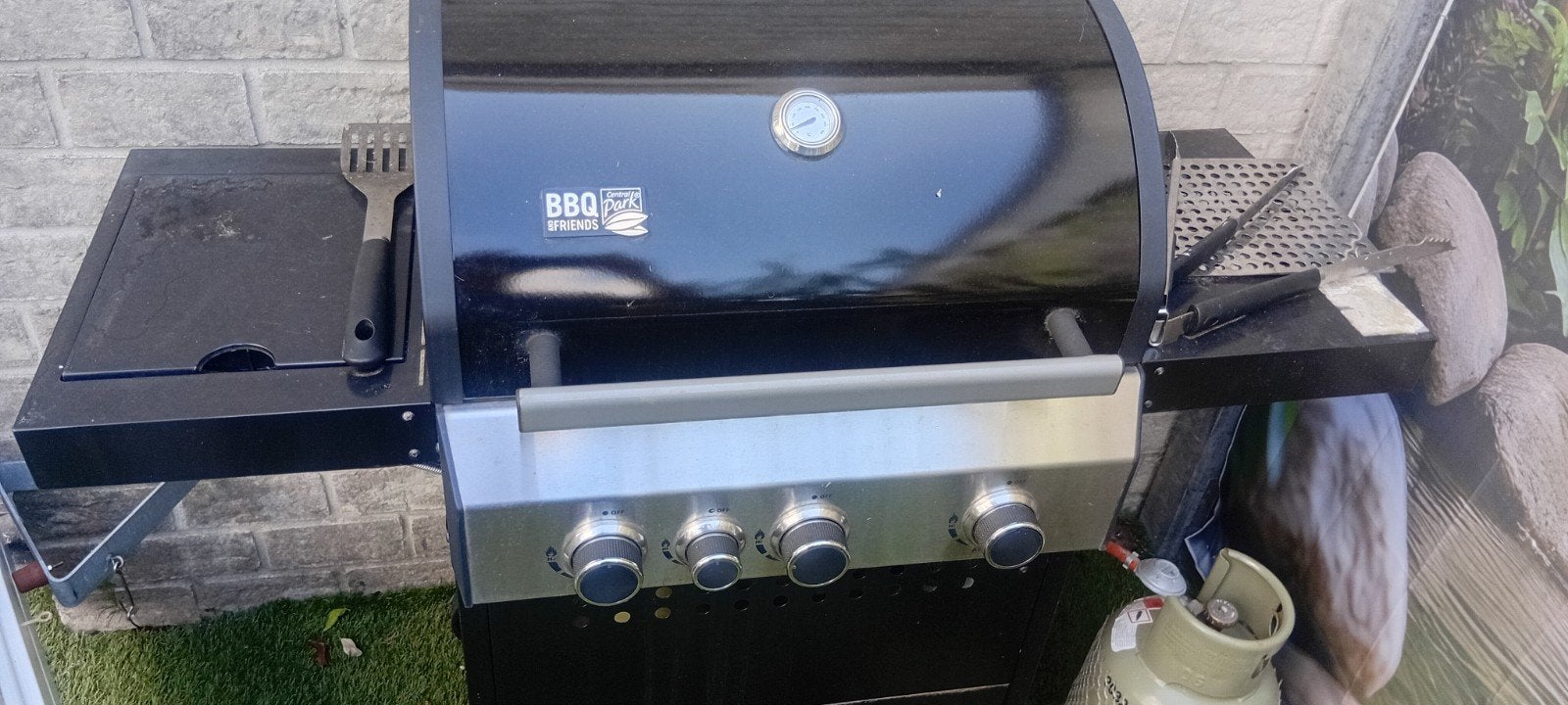 BBQ Friends gasbarbecue met 3 branders, Ophalen, Gebruikt, BBQ Friends