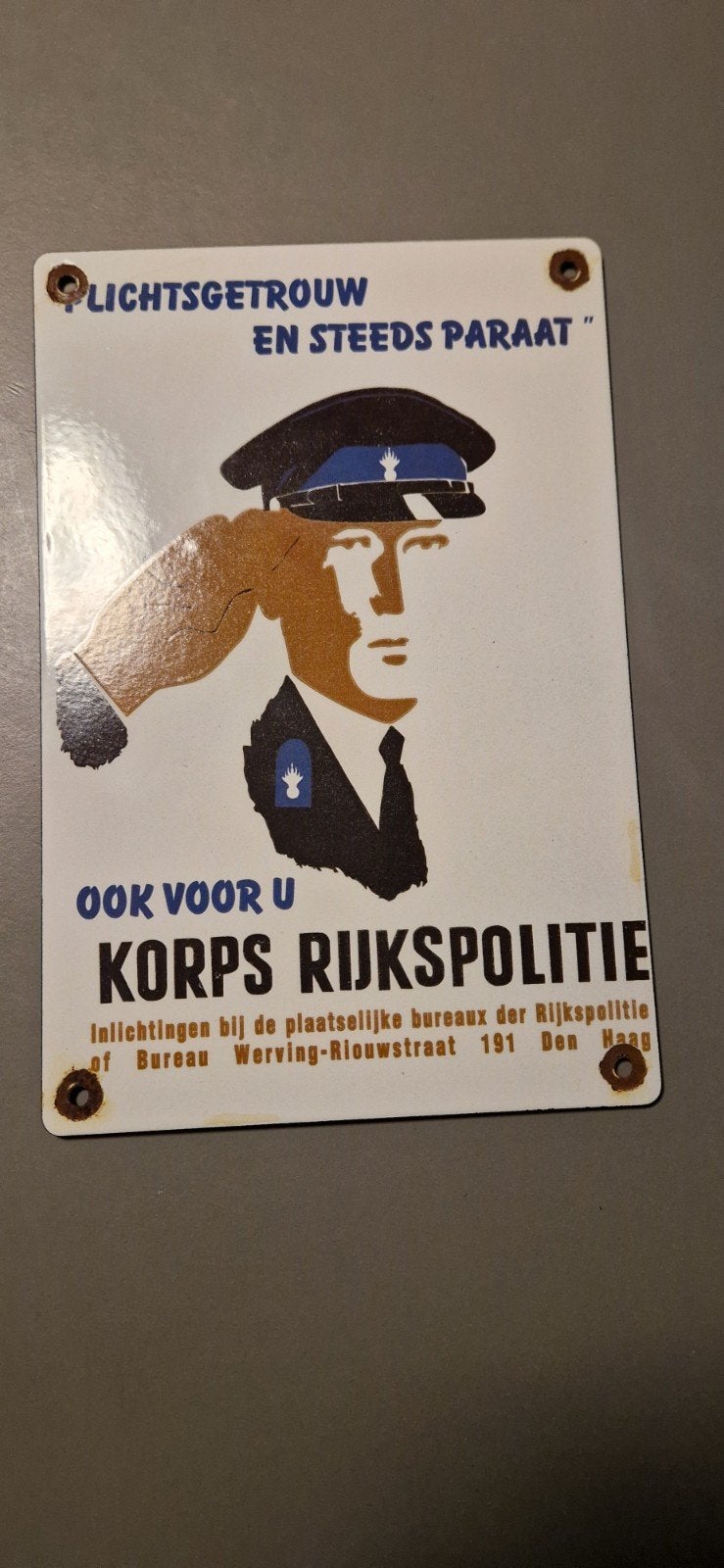 Emaille Wervingsbord Korps Rijkspolitie, Antiek en Kunst, Verzenden