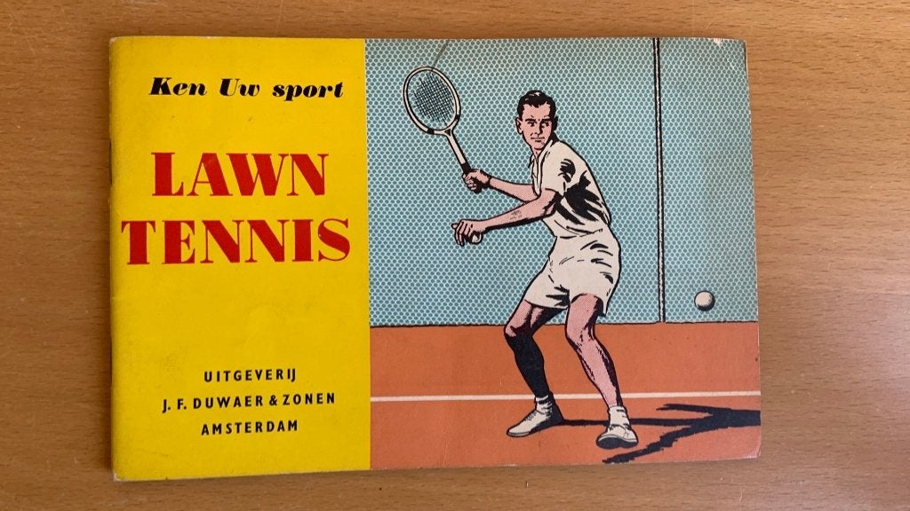 Lawn tennis - Ken uw sport, Ophalen of Verzenden, Zo goed als nieuw, Balsport