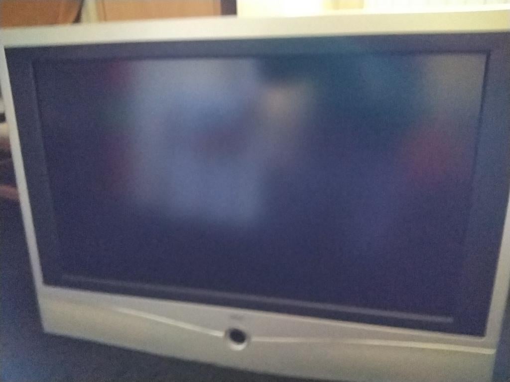 Loewe TV zilverkleurig 80 cm met ophangbeugel, Ophalen of Verzenden, Gebruikt, 80 tot 100 cm, Overige merken