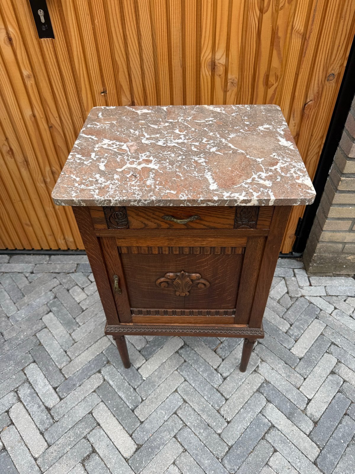 Antiek nachtkastje met marmeren blad, Ophalen of Verzenden