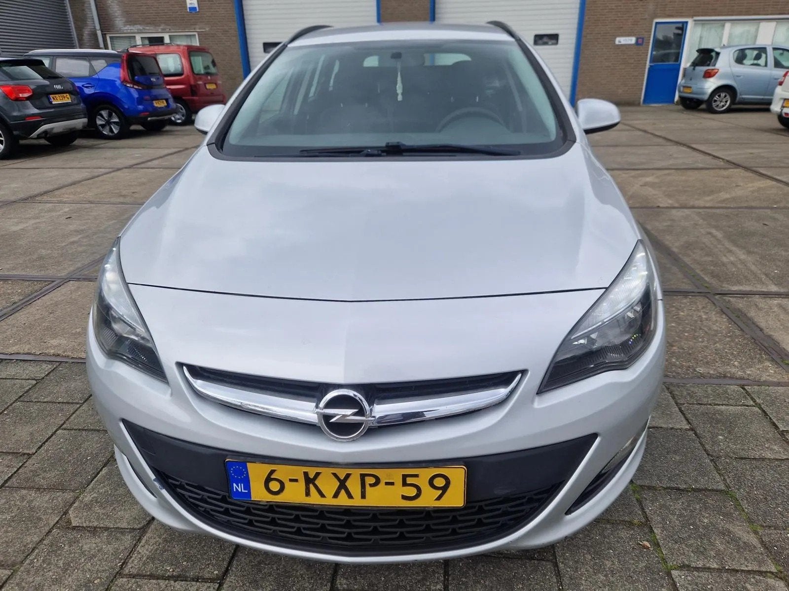 Opel ASTRA SPORTS TOURER 1.7d EXPORT PRICE, Auto's, Voorwielaandrijving, Euro 5, Stof, Gebruikt